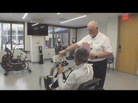 Former cardiac patients turned volunteers support others in cardiac rehab