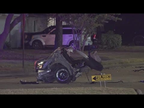 HPD: 1 killed, 1 hurt after car slams into tree in southwest Houston