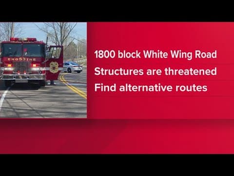 Loudon Co. crews fight 'rapidly spreading' brush fire, threatening structures