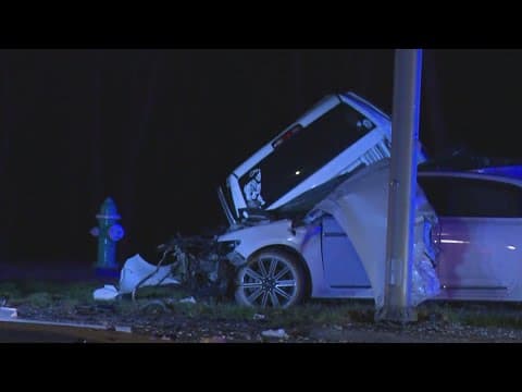 1 dead, 1 critical after crash at northeast Indianapolis intersection