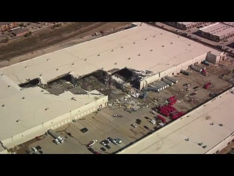 Powerful winds damage parts of North Texas, blow in West Texas dust