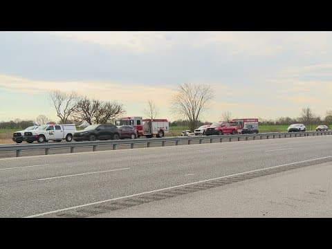 2 killed, 1 injured in single-vehicle crash on I-65 in Johnson County