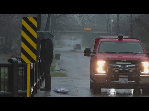 Search for a little girl involved in a deadly Christmas Eve crash continues