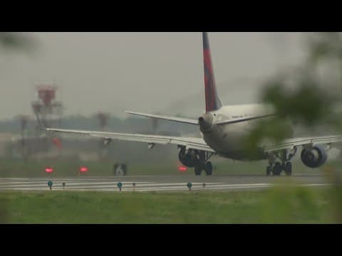 Cyber safety tips for summer travelers