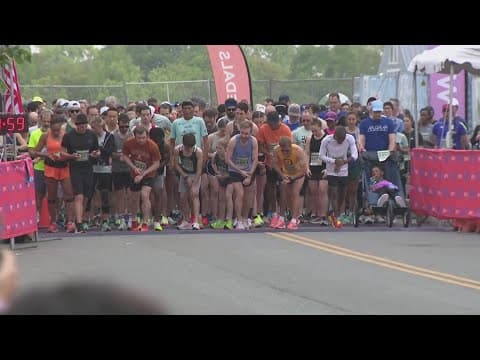 Thousands run in 40th PNC Parkway Classic