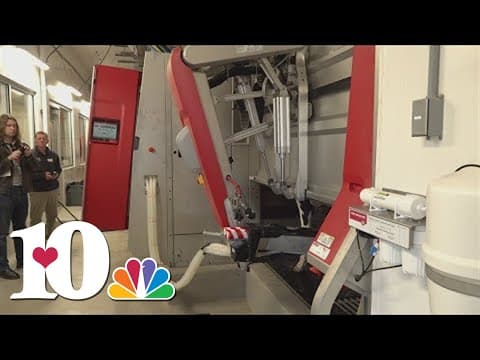 UT shows off new robotic milking machine