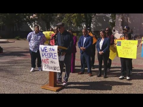 San Diegans protest potential federal cuts to healthcare, food assistance