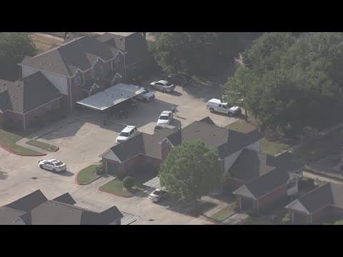 4 people shot at Humble-area apartments, sheriff says