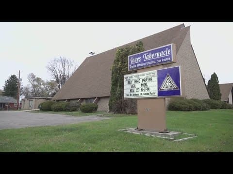 IMPD chaplains lead prayer vigil for shooting victims