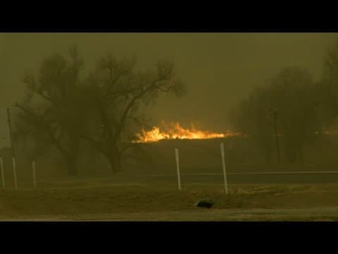 Texas wildfires prompt evacuations