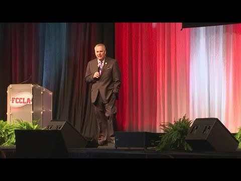 Dom Tiberi delivers Maria's Message to students at Ohio Leadership Conference