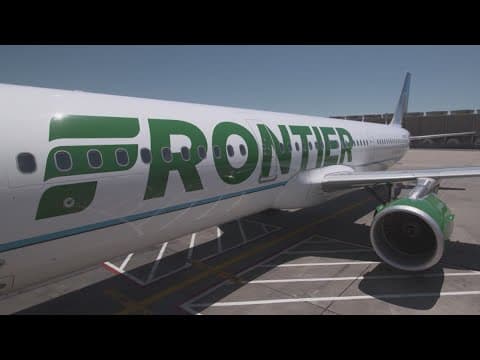 Frontier Airlines pilot arrested just before plane takes off