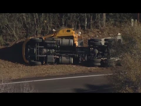 Homes evacuated after deadly 18-wheeler crash, hazmat spill in San Jacinto County, Texas