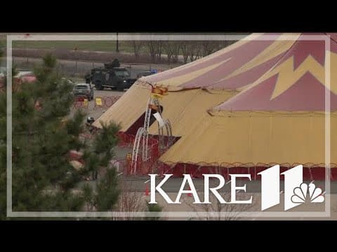 Bloomington police in standoff with armed man at circus near Mall of America