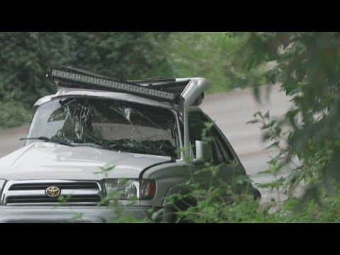 3 killed, 3 others hospitalized following 2-car crash in Dallas, officials say