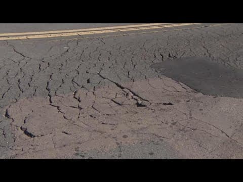 Mayor Gloria announces new effort to repair San Diego's crumbling roads