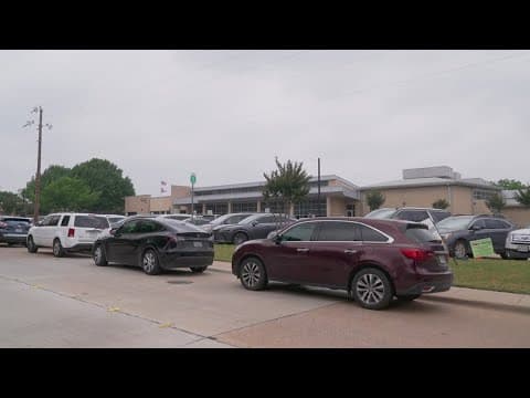 Plano regional program for the deaf to move if school closes, parents split