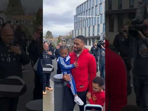 Damian Lillard returns to Portland for first game since Bucks trade