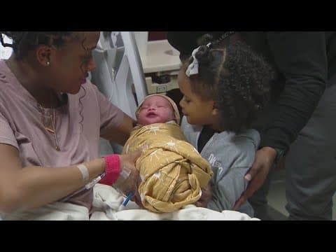 Texas couple welcomes baby during solar eclipse