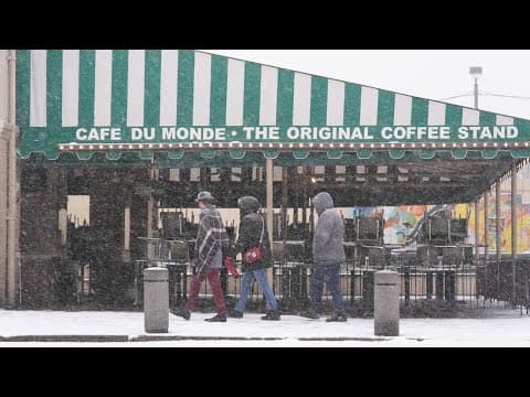 New Orleans Snow: Locals, tourists enjoy a French Quarter snow day