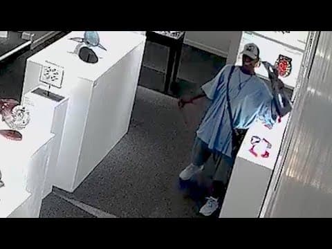 VIDEO: Florida man steals $21,000 sculpture by hiding it in his pants