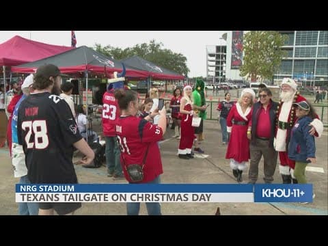 Fans celebrate Christmas at Texans tailgate ahead of Ravens game