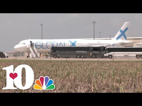 Federal judge temporarily blocks deportation flights