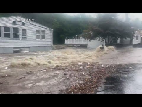 Hurricane Ernesto causes flooding, travel delays on the East Coast