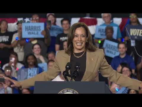 Kamala Harris praises the late Senator John McCain during Phoenix rally