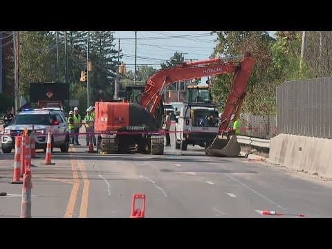 Columbus police officer injured after being struck by construction equipment