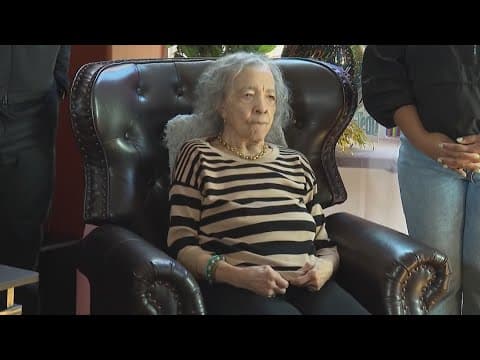 104-year-old Illinois woman celebrates birthday by voting