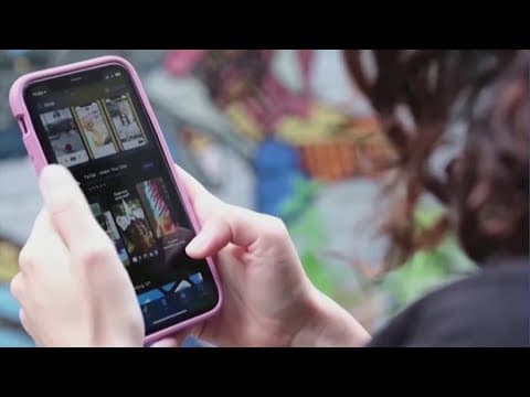 Gov. Newsom signs bills protecting California children online for social media, AI