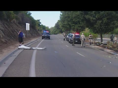 Small airplane crashes in Fallbrook, sparking fire and road closures