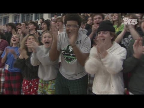 HS Basketball Playoffs:  Camas vs. Curtis Boys