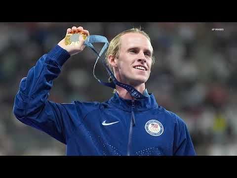 INTERVIEW: Olympic gold medalist Cole Hocker talks with 13News anchor Anne Marie Tiernon