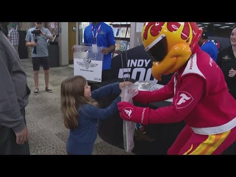 Fans gather for Indy 500 porch party in Avon