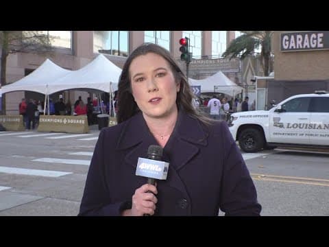 Sugar Bowl fans begin to file into Champions Square ahead of game