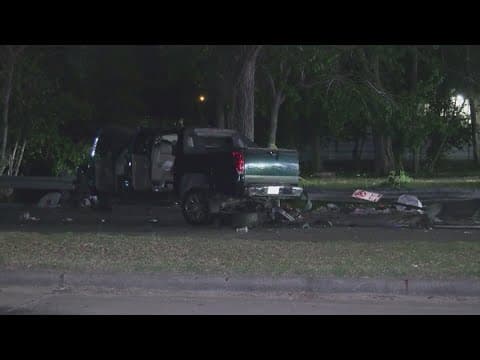 Man accused of crashing SUV into ditch, then taking off, leaving wife and kids in vehicle