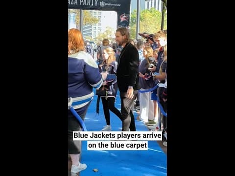 Jackets players start to arrive on the blue carpet