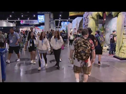 Comic-Con preview night underway at the San Diego Convention Center