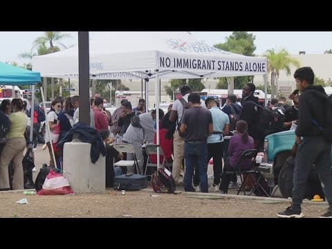 More migrants dropped off at San Diego transit centers while shelters remain overwhelmed