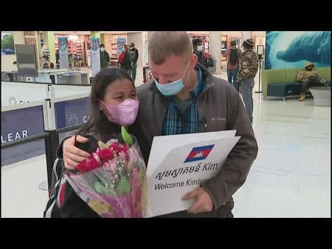 Couple reunites for Christmas after being apart for nearly 2 years