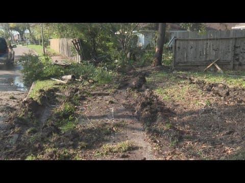 Tow truck crashes into northwest Houston homeowner's fence