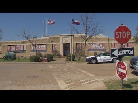 North Texas school reopens after high levels of carbon dioxide forced a shutdown