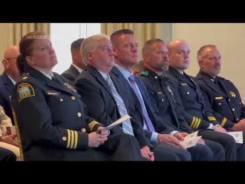 Police captains take improv class to improve leadership skills