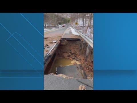 Water main break leaves gaping hole in Knowles Ave, road shut down