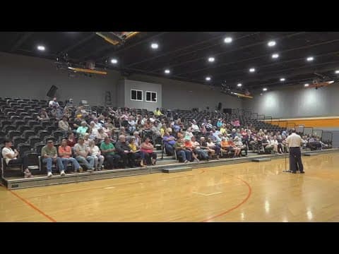 Oneida neighbors raise landfill concerns at town meeting