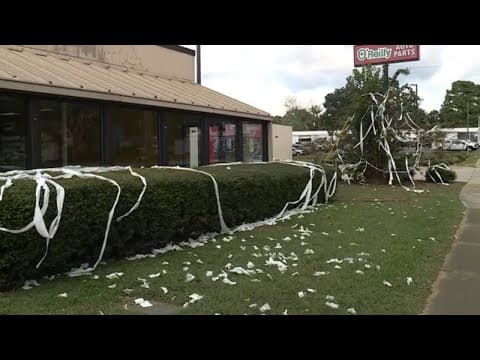 Alabama town getting national attention for its war of the 'wads'