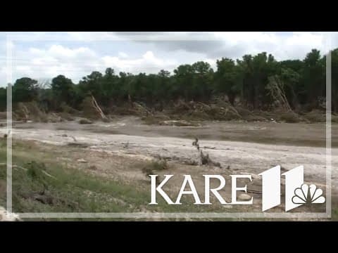 Texas braces for more flash floods as rescuers search for survivors