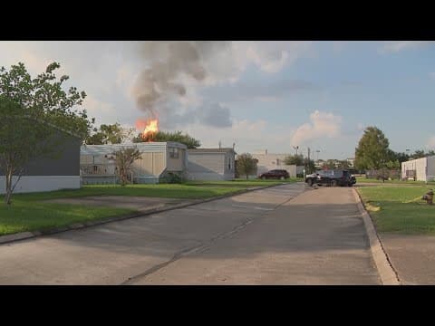 At least 5 Deer Park homes impacted by massive pipeline fire